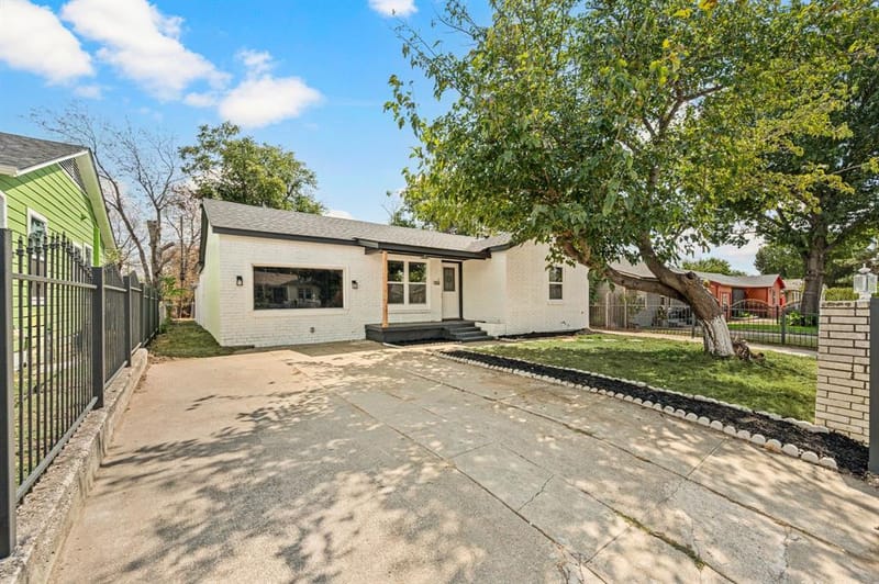 3855 Dowdell Street, Fort Worth TX 76119 - Photo 28