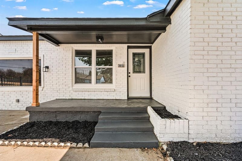 3855 Dowdell Street, Fort Worth TX 76119 - Photo 10
