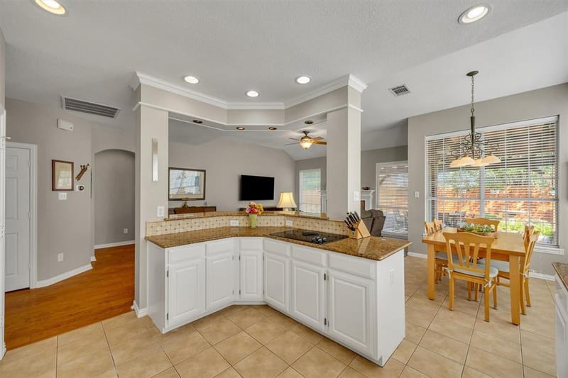 2655 Garden Ridge Lane, Arlington TX 76006 - Photo 16