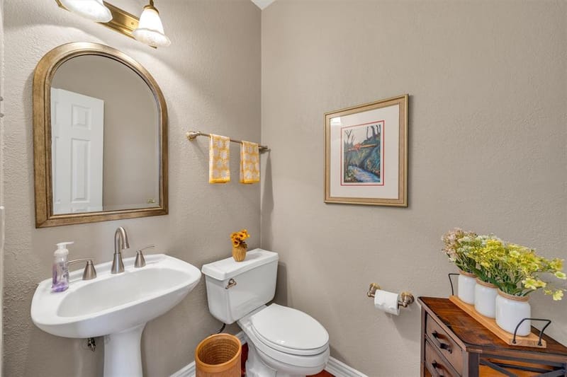 2655 Garden Ridge Lane, Arlington TX 76006 - Photo 10