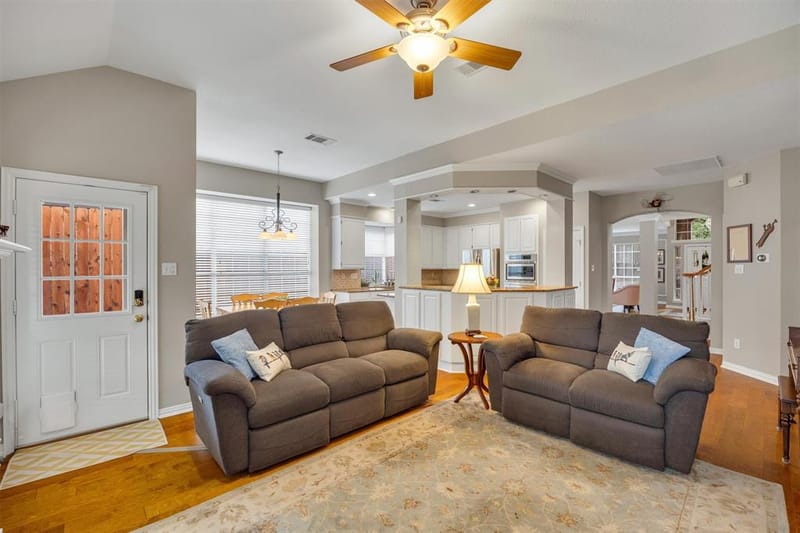 2655 Garden Ridge Lane, Arlington TX 76006 - Photo 18