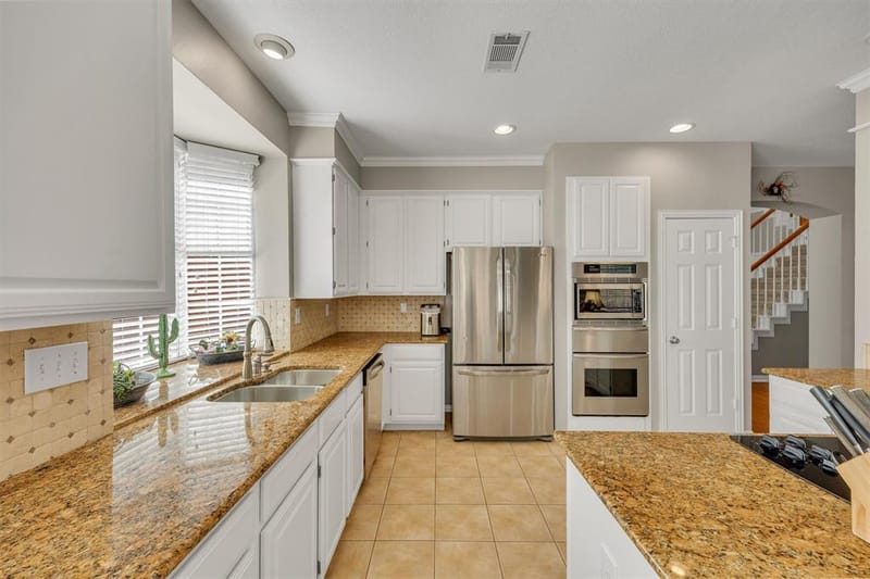 2655 Garden Ridge Lane, Arlington TX 76006 - Photo 15