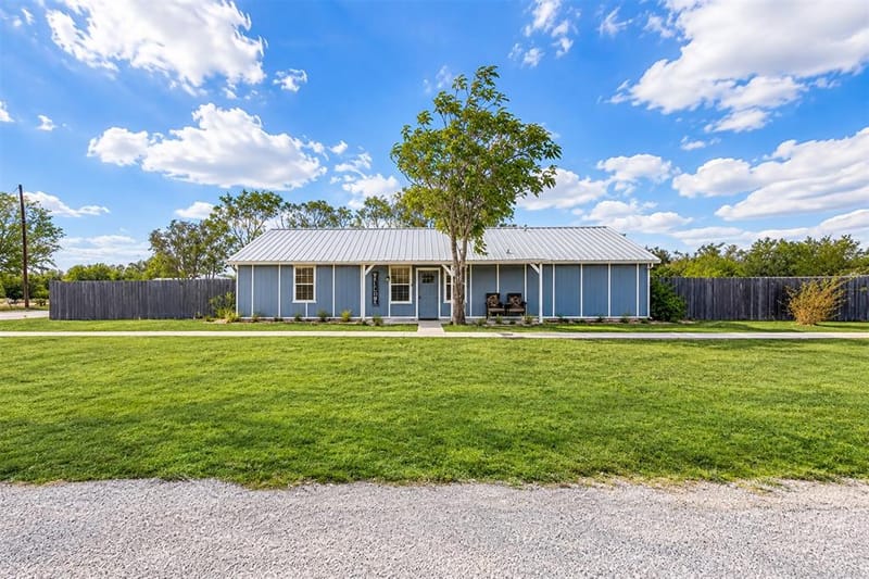 728 Water Oak Street, Dublin TX 76446 - Photo 2