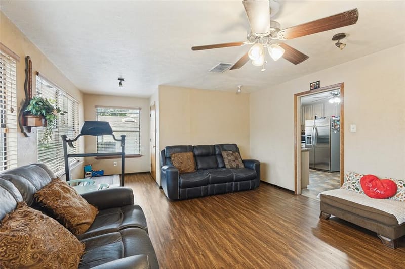 6051 Black Oak Lane, Fort Worth TX 76114 - Photo 12