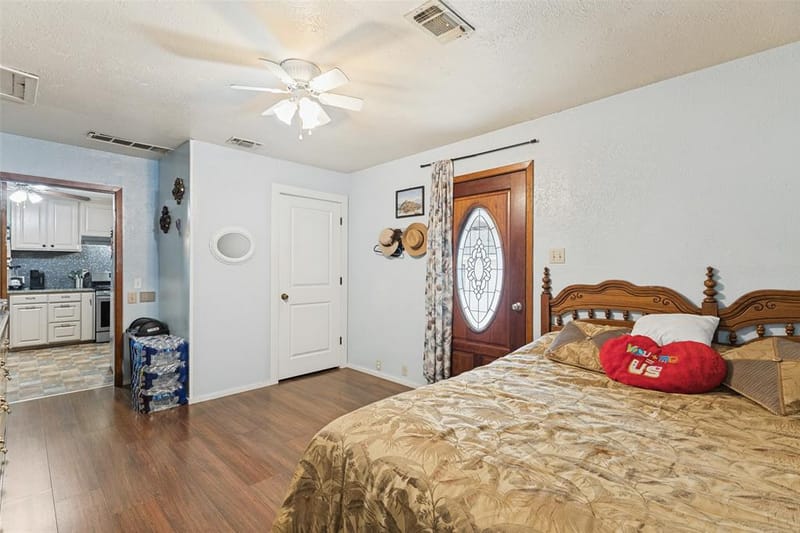 6051 Black Oak Lane, Fort Worth TX 76114 - Photo 19