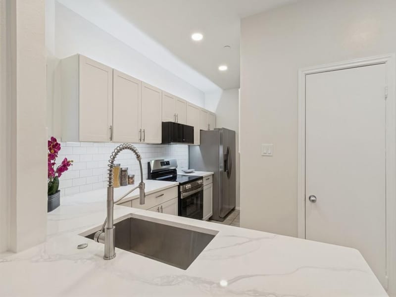 4221 Cole Avenue # 102, Dallas TX 75205 - Photo 8