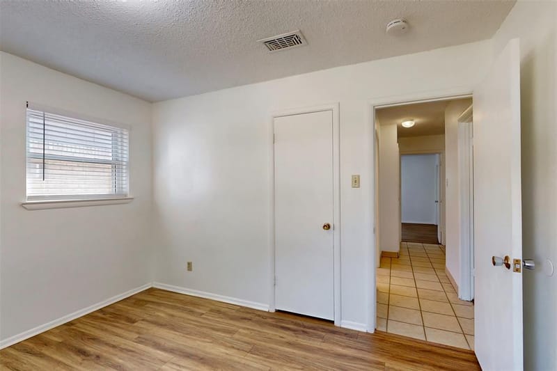 1000 Springdale Road, Bedford TX 76021 - Photo 26