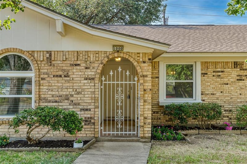 1000 Springdale Road, Bedford TX 76021 - Photo 36