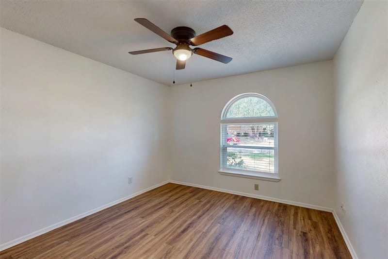 1000 Springdale Road, Bedford TX 76021 - Photo 20