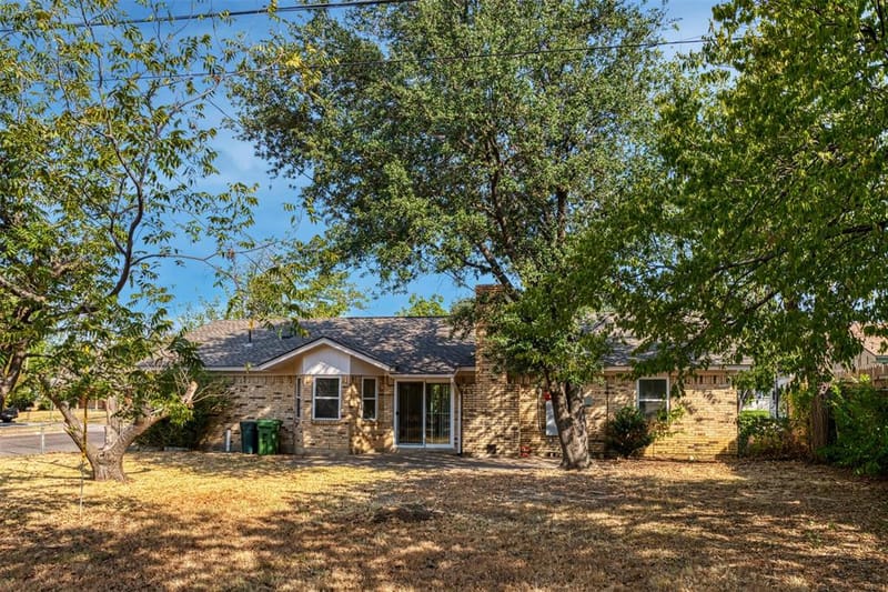 1000 Springdale Road, Bedford TX 76021 - Photo 33