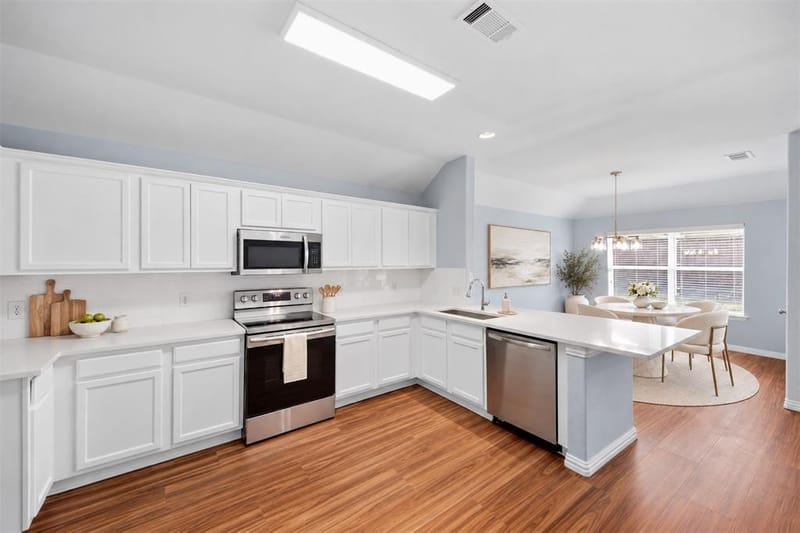 717 Creekside Drive, Little Elm TX 75068 - Photo 11