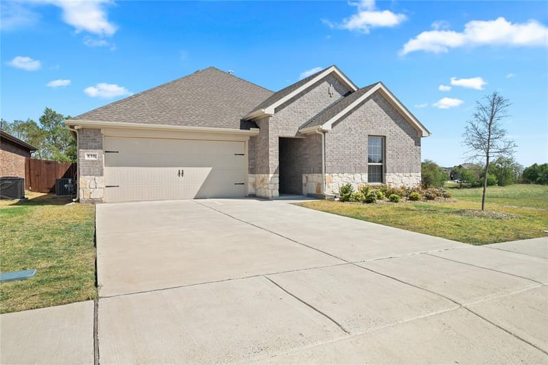 830 Creekview Lane, Lavon TX 75166
