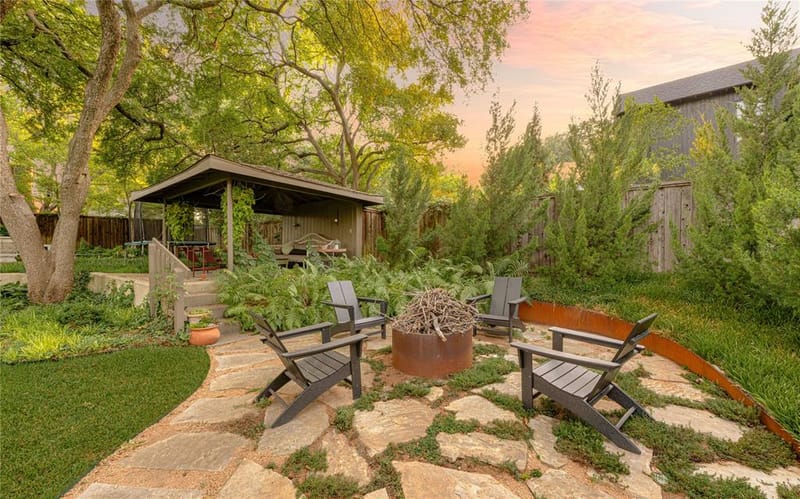 906 Leatrice Drive, Dallas TX 75208 - Photo 38