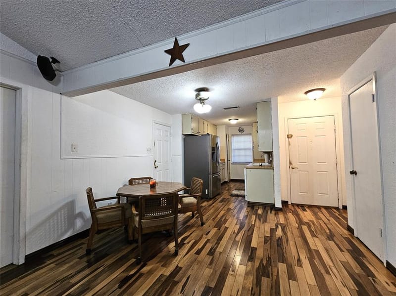 6208 Brookside Drive, Watauga TX 76148 - Photo 8