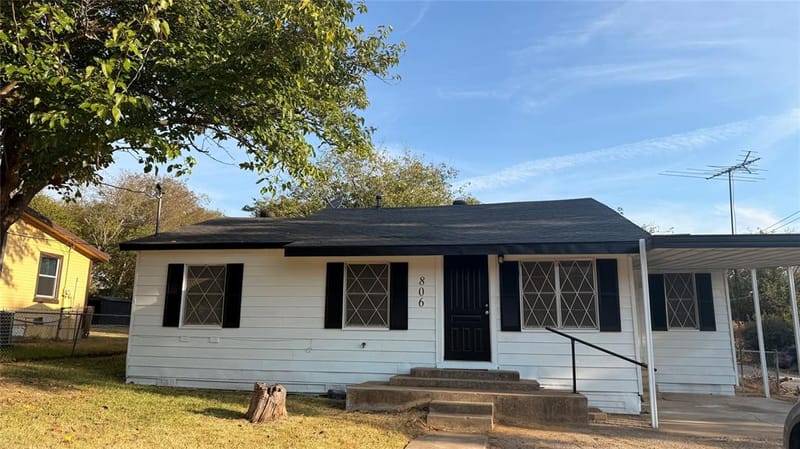 806 W Atchley Avenue, Alvarado TX 76009