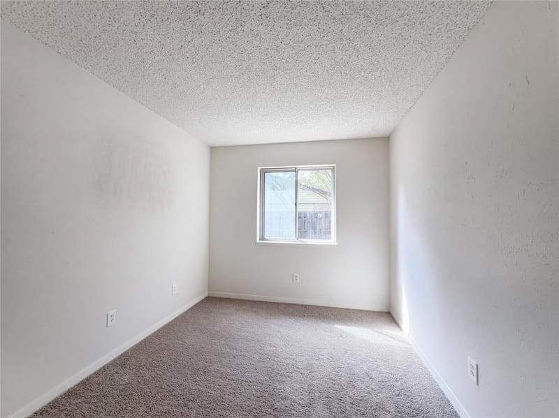 2610 Fallcreek Street, Arlington TX 76014 - Photo 12