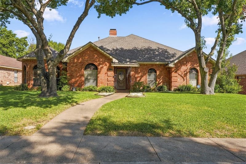 1525 Nettleton Drive, DeSoto TX 75115