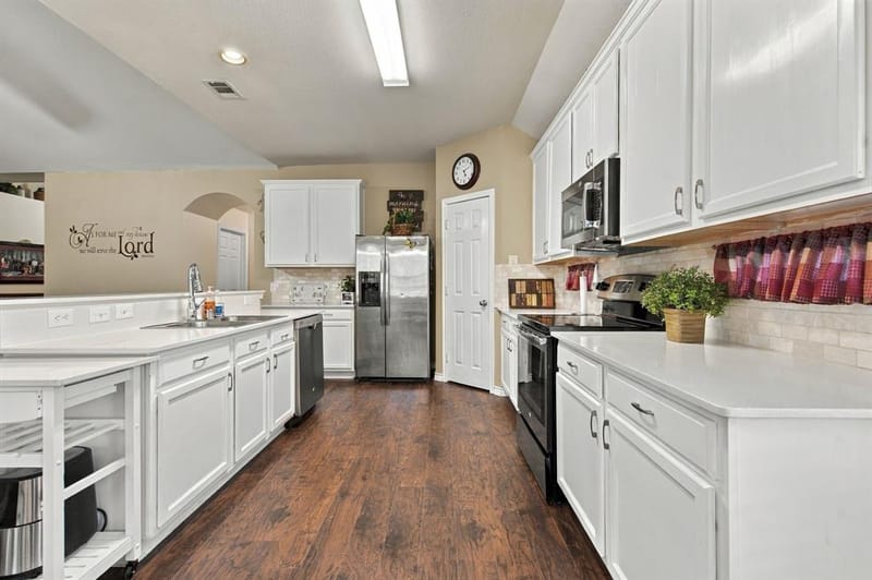 2412 Clubhouse Drive, Denton TX 76210 - Photo 9