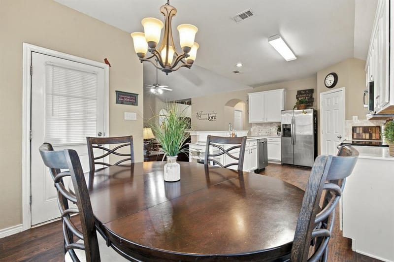 2412 Clubhouse Drive, Denton TX 76210 - Photo 14