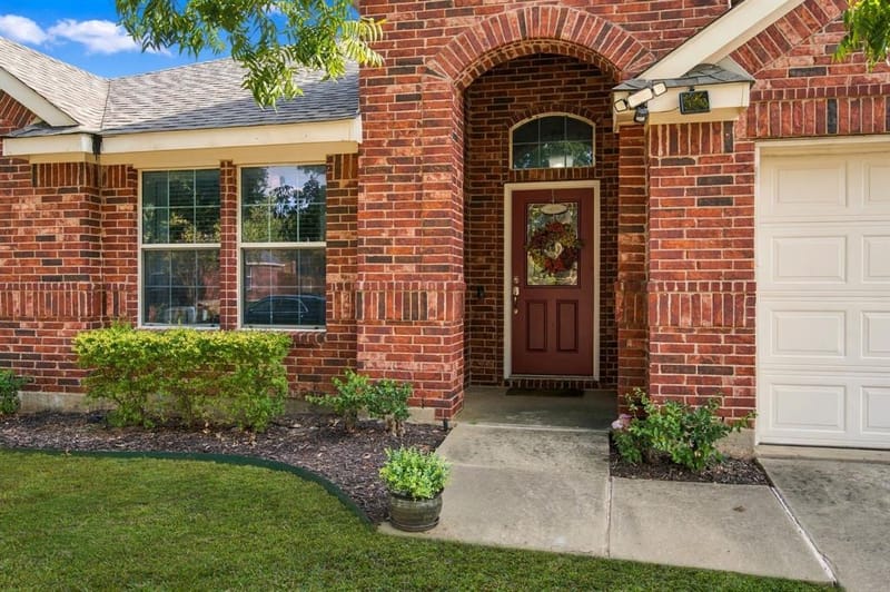 2412 Clubhouse Drive, Denton TX 76210 - Photo 4