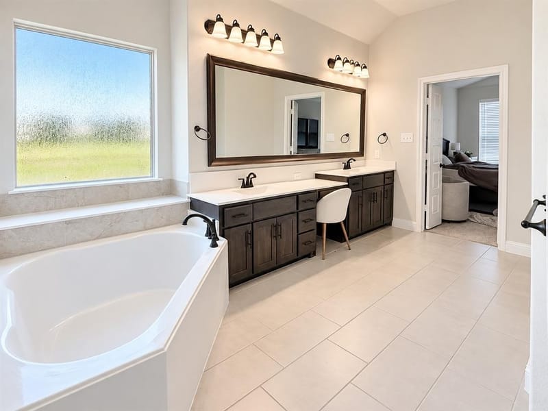 513 River Bank Court, Granbury TX 76049 - Photo 10