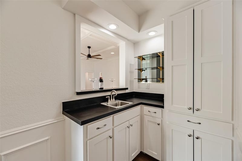 6313 Chelsea Way, Garland TX 75044 - Photo 11