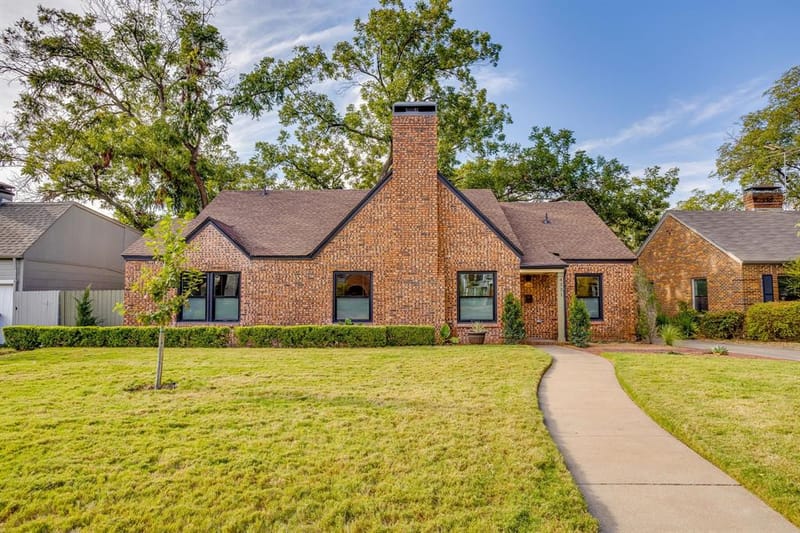 4331 Lovell Avenue, Fort Worth TX 76107 - Photo 3