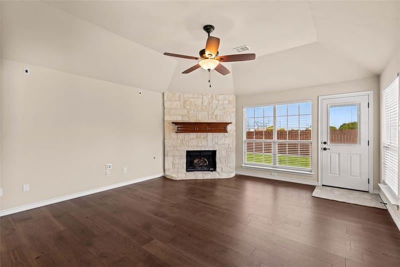 11800 Basilwood Drive, Fort Worth TX 76244 - Photo 6