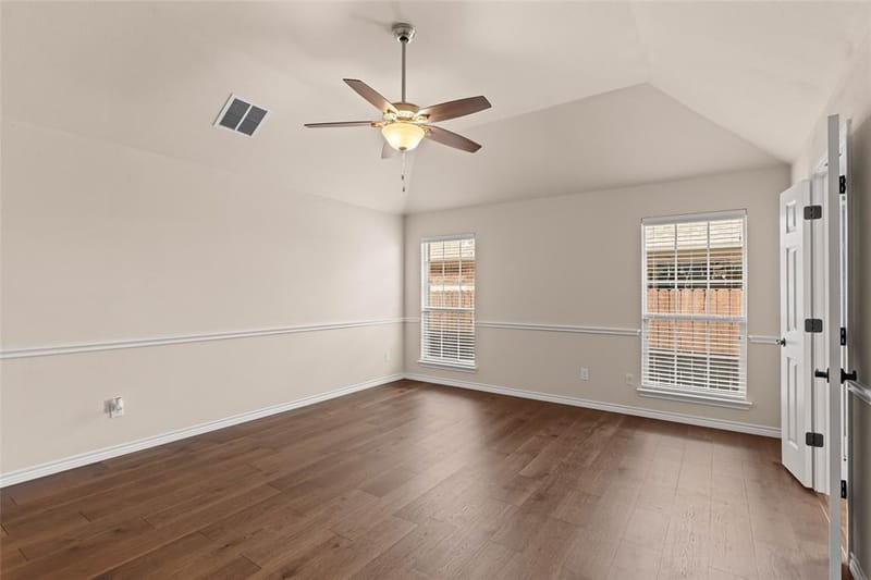 11800 Basilwood Drive, Fort Worth TX 76244 - Photo 14