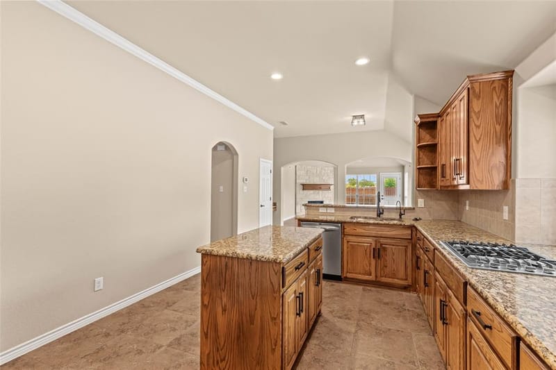 11800 Basilwood Drive, Fort Worth TX 76244 - Photo 11