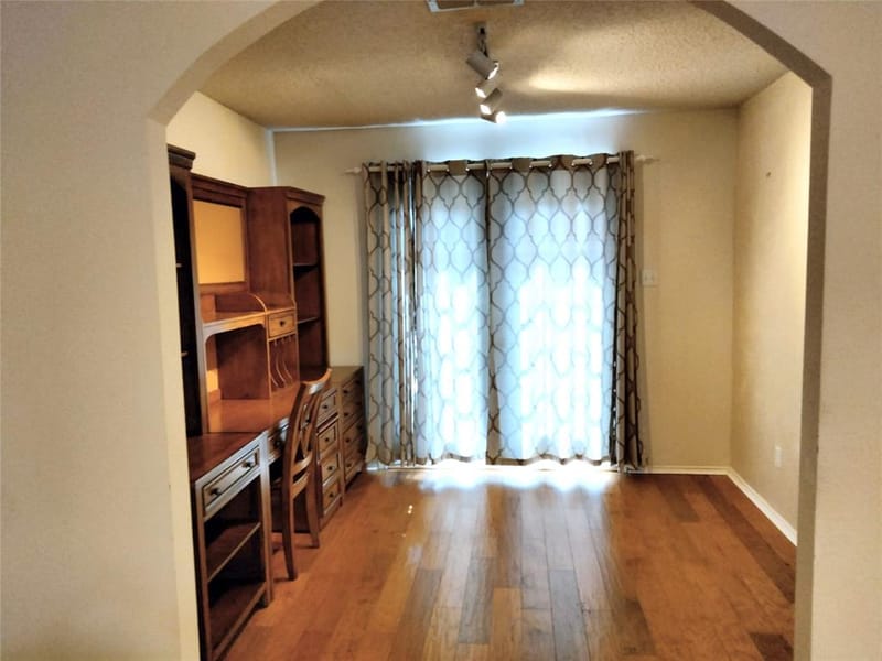 309 Odell Street, Cleburne TX 76033 - Photo 9
