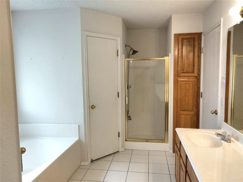 309 Odell Street, Cleburne TX 76033 - Photo 15
