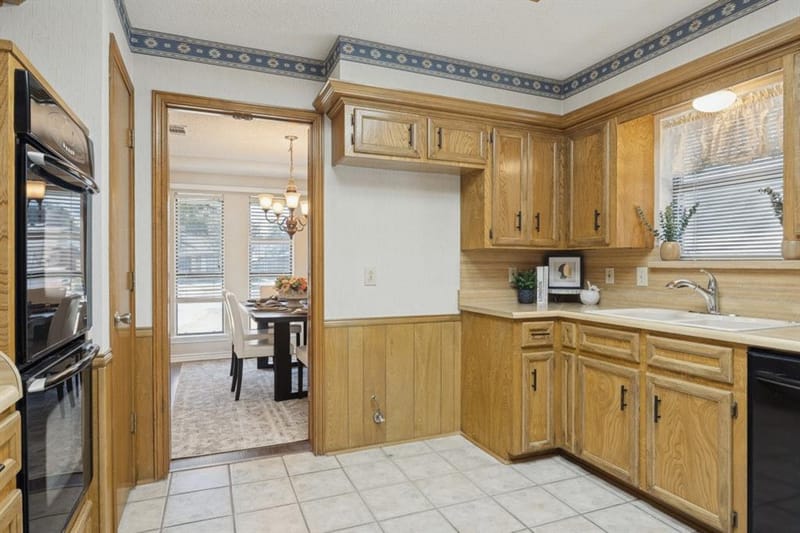 1721 Guildford Street, Garland TX 75044 - Photo 9