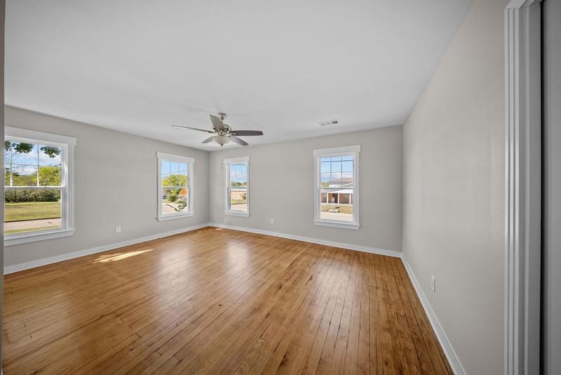 610 N Shawnee Street, Ennis TX 75119 - Photo 23