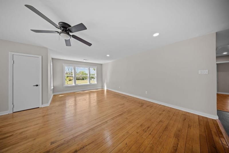 610 N Shawnee Street, Ennis TX 75119 - Photo 27