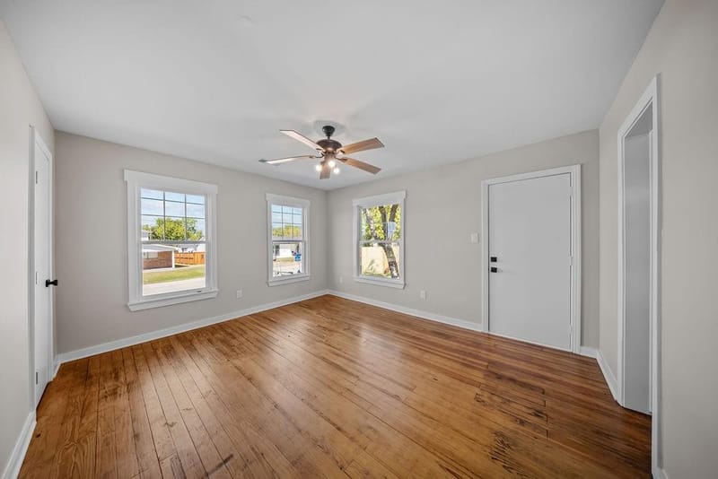 610 N Shawnee Street, Ennis TX 75119 - Photo 24