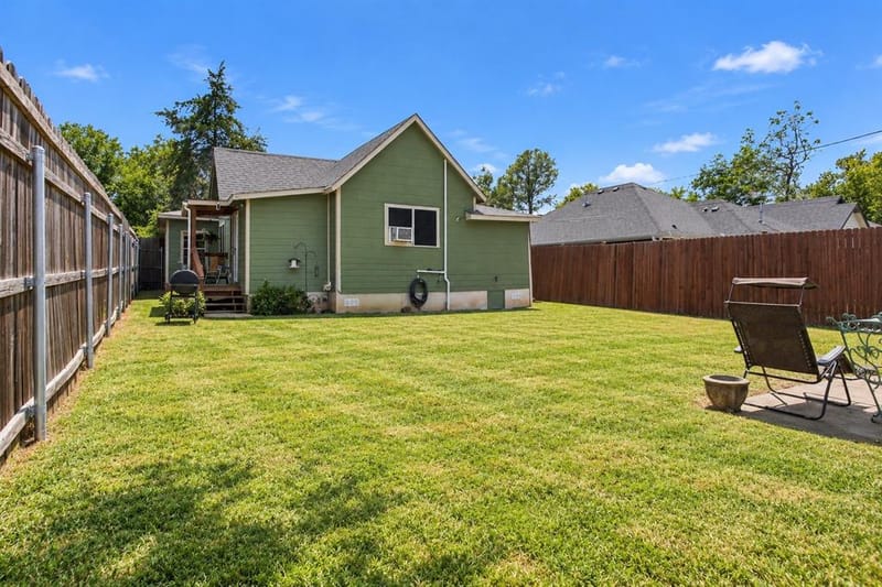 215 W Munson Street, Denison TX 75020 - Photo 27