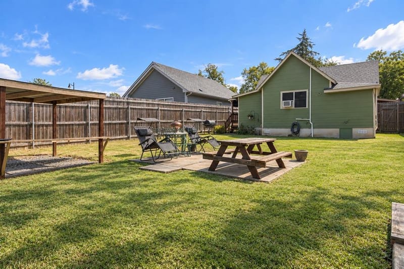 215 W Munson Street, Denison TX 75020 - Photo 28