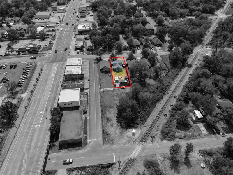 215 W Munson Street, Denison TX 75020 - Photo 30