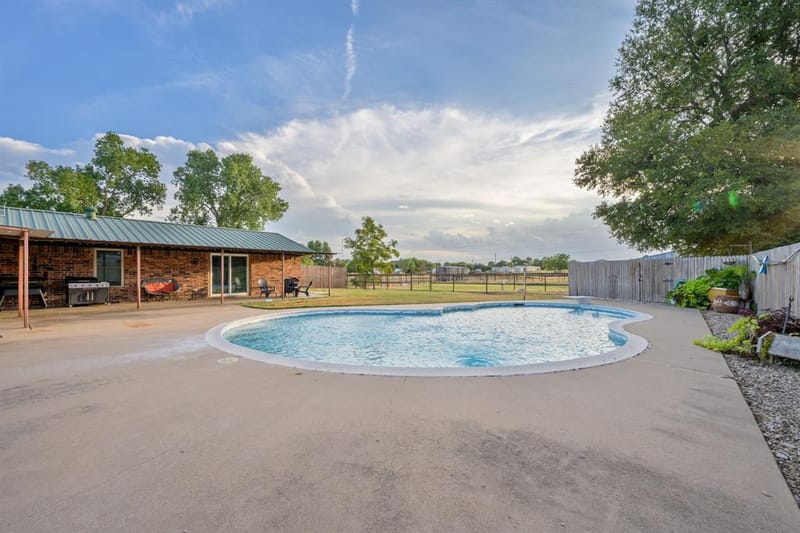 1270 County Road 437, Stephenville TX 76401 - Photo 6