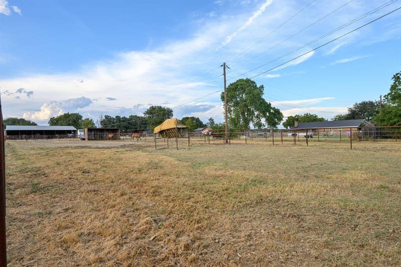 1270 County Road 437, Stephenville TX 76401 - Photo 12