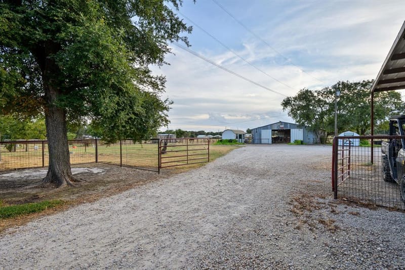 1270 County Road 437, Stephenville TX 76401 - Photo 10