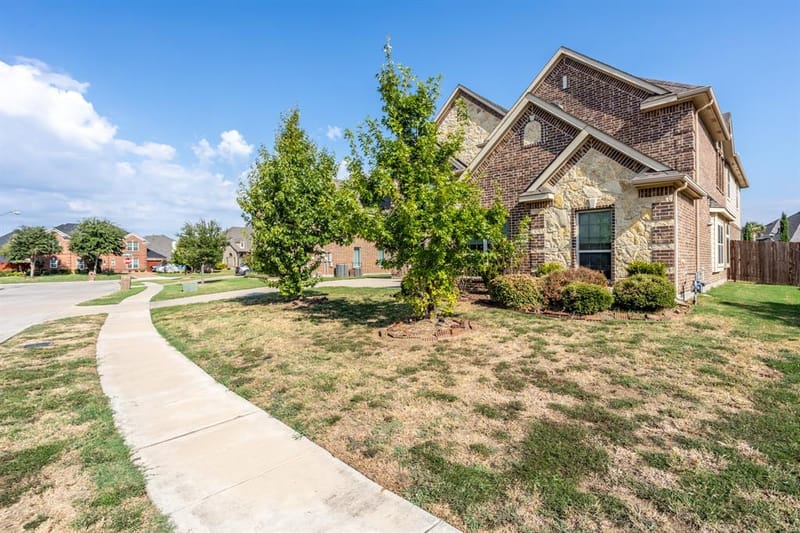 4803 Comstock Way, Mansfield TX 76063 - Photo 4