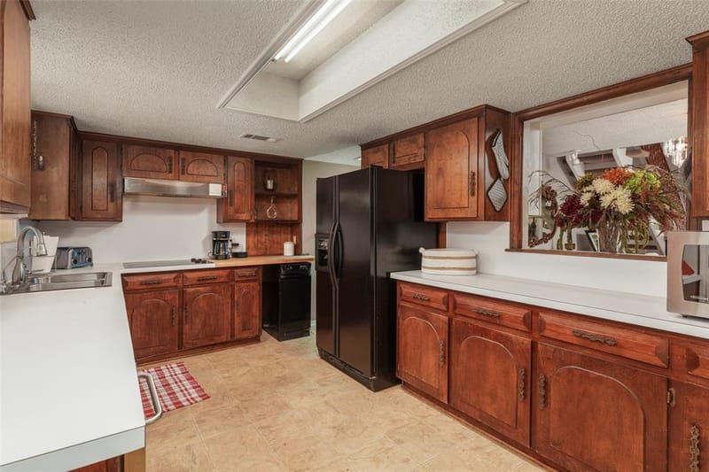 1803 Arrowhead Drive, Pantego TX 76013 - Photo 9