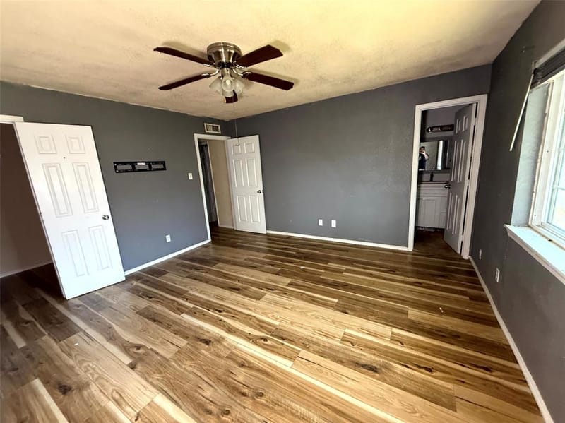 305 S Willow Street, Mansfield TX 76063 - Photo 15