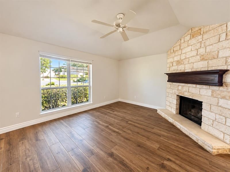 806 Blessing Creek Drive, Euless TX 76039 - Photo 6