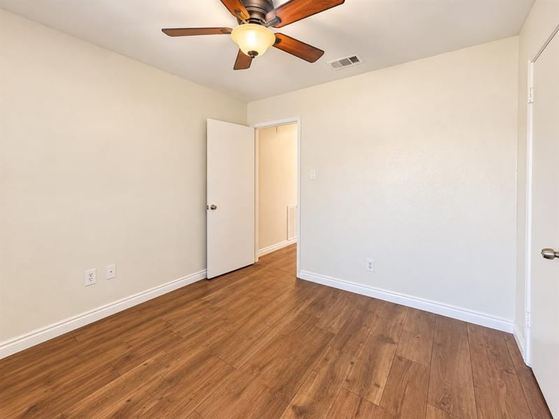806 Blessing Creek Drive, Euless TX 76039 - Photo 16