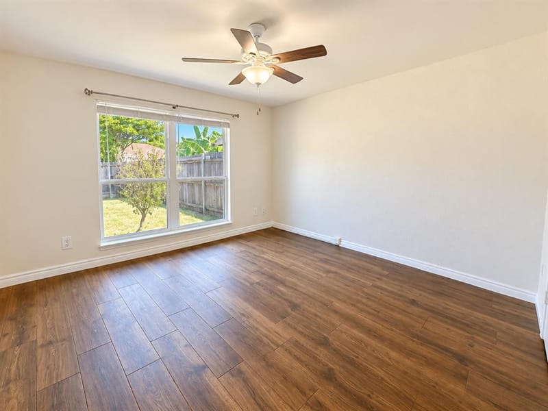 806 Blessing Creek Drive, Euless TX 76039 - Photo 9