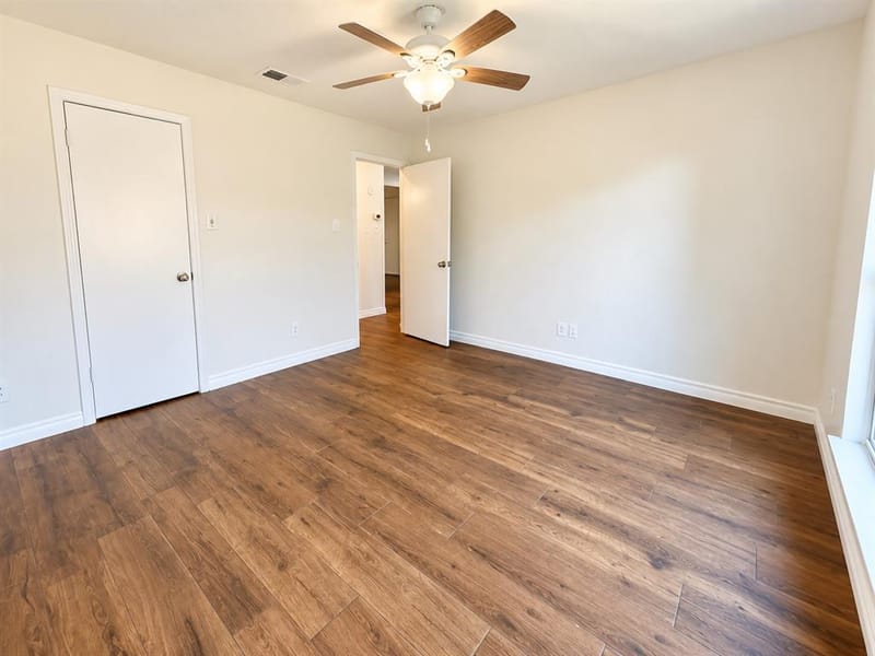 806 Blessing Creek Drive, Euless TX 76039 - Photo 10