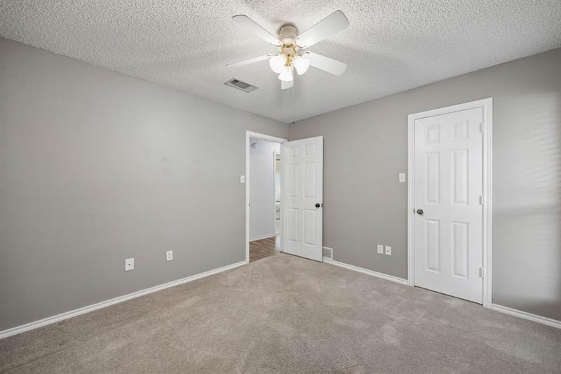 3702 Elmcrest Circle, Garland TX 75040 - Photo 18